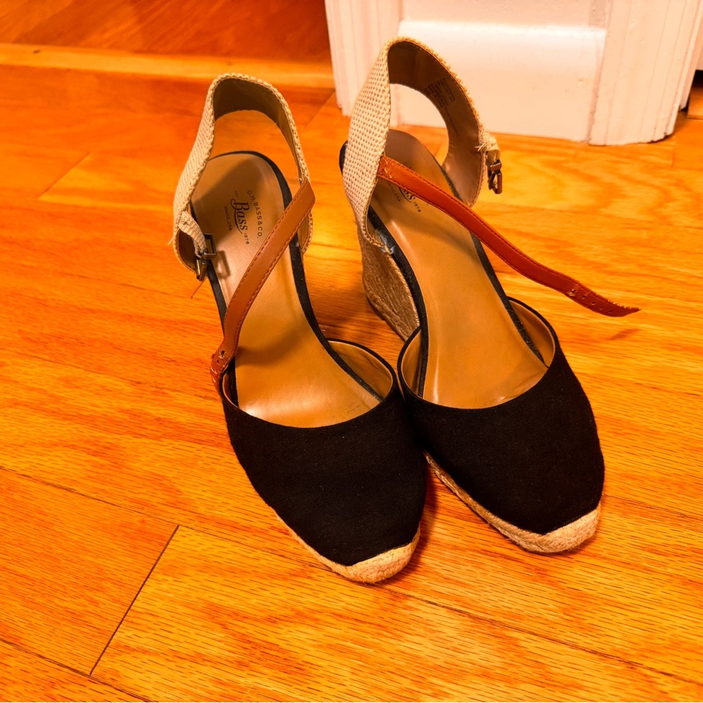 Stylish Black and Tan Espadrille Wedges